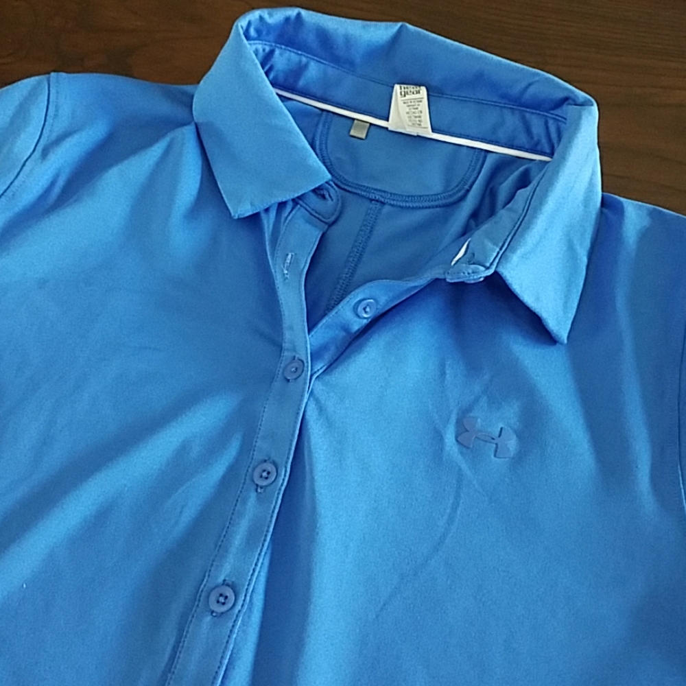 Under Armor heat gear Ladies top size med.